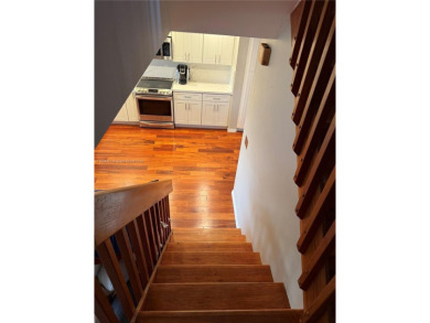 Cozy and updated townhouse located in the beautiful area of on  in Florida - for sale on GolfHomes.com, golf home, golf lot