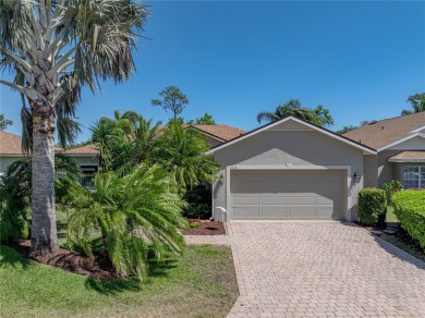 THE CDD BOND IS FULLY PAID on this well-maintained on Lake Ashton Golf Club in Florida - for sale on GolfHomes.com, golf home, golf lot