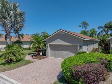 THE CDD BOND IS FULLY PAID on this well-maintained on Lake Ashton Golf Club in Florida - for sale on GolfHomes.com, golf home, golf lot