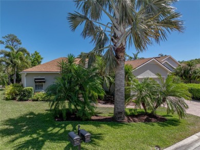 THE CDD BOND IS FULLY PAID on this well-maintained on Lake Ashton Golf Club in Florida - for sale on GolfHomes.com, golf home, golf lot