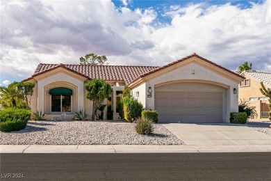 RARE GOLF COURSE FRONTAGE HOME WITH ENCLOSED SUNROOM! PERFECT on Palm Valley Golf Course in Nevada - for sale on GolfHomes.com, golf home, golf lot