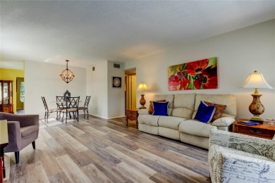 Fully furnished, lovingly maintained, 2 bedroom, 2 bath, 1,100 on On Top Of The World Golf Course in Florida - for sale on GolfHomes.com, golf home, golf lot