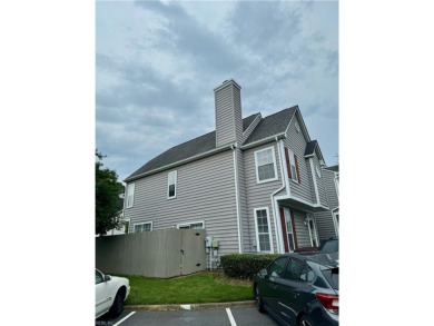 Location!! This 2 bedroom, 2.5 bathroom condo is located in the on Kempsville Greens Municipal Golf Course in Virginia - for sale on GolfHomes.com, golf home, golf lot