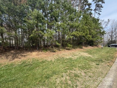 Great building site located in the Glenbrook Springs on Old North State Club at Uwharrie Point Golf community in North Carolina - for sale on GolfHomes.com, golf home, golf lot