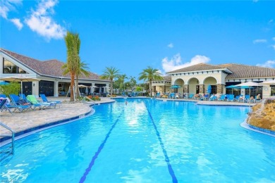 Full golf membership included! This immaculate Doral model is on Heritage Bay Golf Course in Florida - for sale on GolfHomes.com, golf home, golf lot