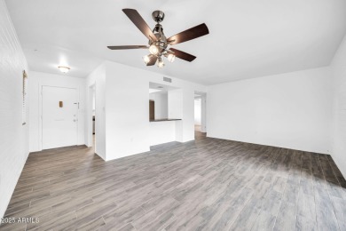 Thoughtfully designed, spacious floorplan just steps away from on Sun City South Golf Course in Arizona - for sale on GolfHomes.com, golf home, golf lot