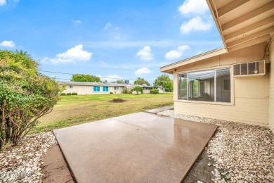 Thoughtfully designed, spacious floorplan just steps away from on Sun City South Golf Course in Arizona - for sale on GolfHomes.com, golf home, golf lot