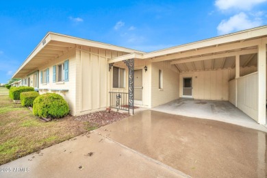 Thoughtfully designed, spacious floorplan just steps away from on Sun City South Golf Course in Arizona - for sale on GolfHomes.com, golf home, golf lot