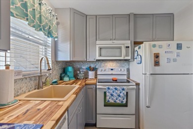Under contract-accepting backup offers. Beautifully renovated on Pinebrook/Ironwood Golf Course in Florida - for sale on GolfHomes.com, golf home, golf lot