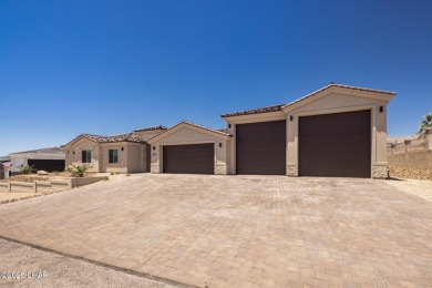 When extreme is an understatement, Stroke is your HOME!  Golf on London Bridge Golf Course in Arizona - for sale on GolfHomes.com, golf home, golf lot