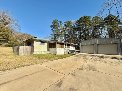 Discover the potential of this cozy 2-bed, 2-bath home in the on Pendleton Harbor in Texas - for sale on GolfHomes.com, golf home, golf lot