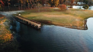 Discover the potential of this cozy 2-bed, 2-bath home in the on Pendleton Harbor in Texas - for sale on GolfHomes.com, golf home, golf lot