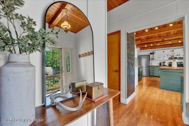 Step into this 3-bedroom, 2-bath Lake Harmony home showcasing on Split Rock Resort and Country Club in Pennsylvania - for sale on GolfHomes.com, golf home, golf lot