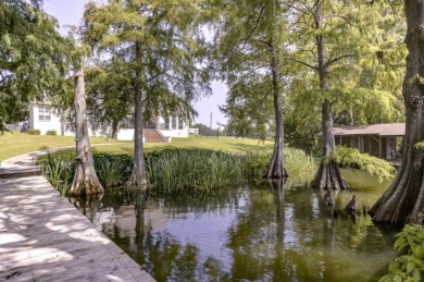 EVERYTHING YOU COULD WANT IN A LAKEHOUSE on Lake Bruin Golf and Country Club in Louisiana - for sale on GolfHomes.com, golf home, golf lot