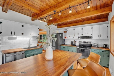 Step into this 3-bedroom, 2-bath Lake Harmony home showcasing on Split Rock Resort and Country Club in Pennsylvania - for sale on GolfHomes.com, golf home, golf lot