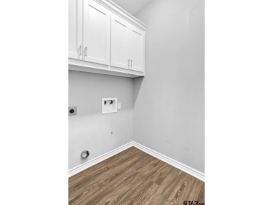 Enjoy resort style living in this beautiful 3-bedroom, 2.5-bath on Hide-A-Way Lake Golf Course in Texas - for sale on GolfHomes.com, golf home, golf lot