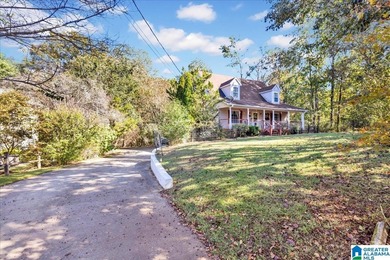Welcome to this charming home on 1.5 acres in the desirable on Lakeview Country Club in Alabama - for sale on GolfHomes.com, golf home, golf lot