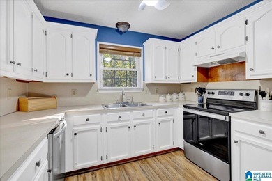 Welcome to this charming home on 1.5 acres in the desirable on Lakeview Country Club in Alabama - for sale on GolfHomes.com, golf home, golf lot