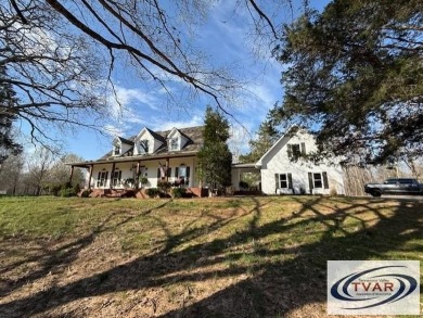 Beautiful 4-bedroom, 3.5-bath country home on 2.6 acres with on Paris Golf and Country Club in Tennessee - for sale on GolfHomes.com, golf home, golf lot