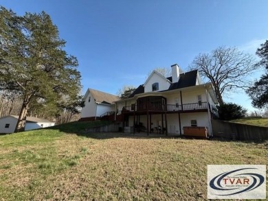Beautiful 4-bedroom, 3.5-bath country home on 2.6 acres with on Paris Golf and Country Club in Tennessee - for sale on GolfHomes.com, golf home, golf lot