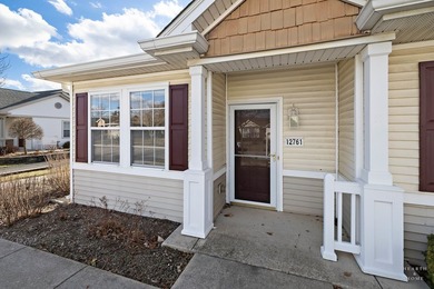 Carefree single-level living ranch townhome in Huntley's on Whisper Creek Golf Club in Illinois - for sale on GolfHomes.com, golf home, golf lot