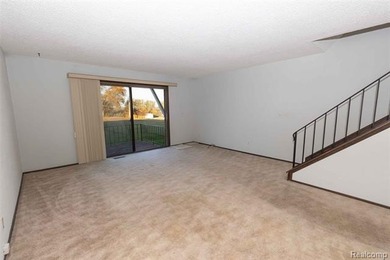 You could start your new year, with your new condo. Clean and on Marysville Golf Course in Michigan - for sale on GolfHomes.com, golf home, golf lot