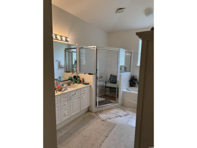 Single level 4 bedrooms, 3 full baths home on a corner lot in on Arrowhead Country Club in South Carolina - for sale on GolfHomes.com, golf home, golf lot