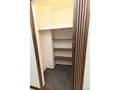 You could start your new year, with your new condo. Clean and on Marysville Golf Course in Michigan - for sale on GolfHomes.com, golf home, golf lot