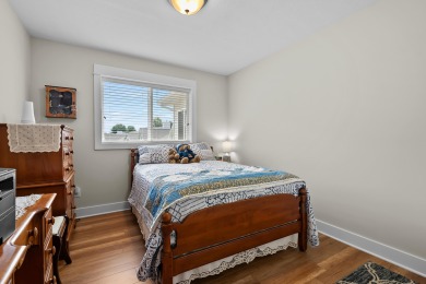 Immaculate, move in ready condo at Redstone Farms! Spacious 3 on Prairies Golf Club in Michigan - for sale on GolfHomes.com, golf home, golf lot