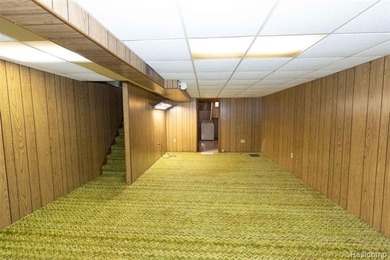 You could start your new year, with your new condo. Clean and on Marysville Golf Course in Michigan - for sale on GolfHomes.com, golf home, golf lot