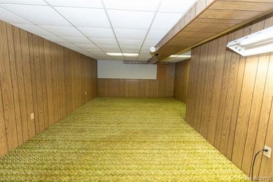 You could start your new year, with your new condo. Clean and on Marysville Golf Course in Michigan - for sale on GolfHomes.com, golf home, golf lot