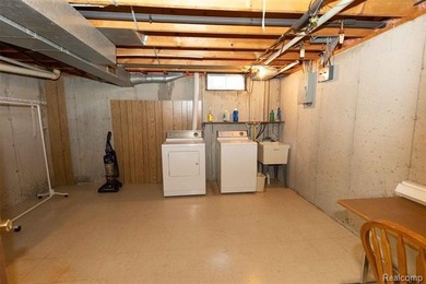 You could start your new year, with your new condo. Clean and on Marysville Golf Course in Michigan - for sale on GolfHomes.com, golf home, golf lot