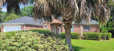 Single level 4 bedrooms, 3 full baths home on a corner lot in on Arrowhead Country Club in South Carolina - for sale on GolfHomes.com, golf home, golf lot