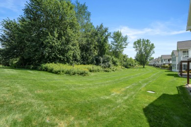 Immaculate, move in ready condo at Redstone Farms! Spacious 3 on Prairies Golf Club in Michigan - for sale on GolfHomes.com, golf home, golf lot