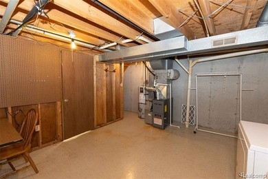 You could start your new year, with your new condo. Clean and on Marysville Golf Course in Michigan - for sale on GolfHomes.com, golf home, golf lot