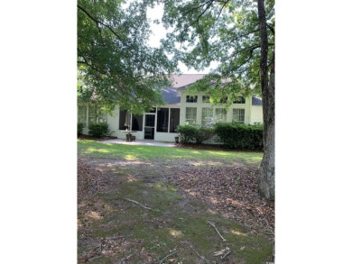 Single level 4 bedrooms, 3 full baths home on a corner lot in on Arrowhead Country Club in South Carolina - for sale on GolfHomes.com, golf home, golf lot