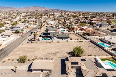 Wow!!! HUGE residential lot and walking distance to the London on London Bridge Golf Course in Arizona - for sale on GolfHomes.com, golf home, golf lot