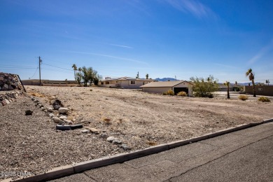 Wow!!! HUGE residential lot and walking distance to the London on London Bridge Golf Course in Arizona - for sale on GolfHomes.com, golf home, golf lot