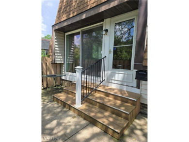 Welcome to this beautifully renovated 2-bedroom, 1.5-bath on Ridgewood Golf Course in Ohio - for sale on GolfHomes.com, golf home, golf lot