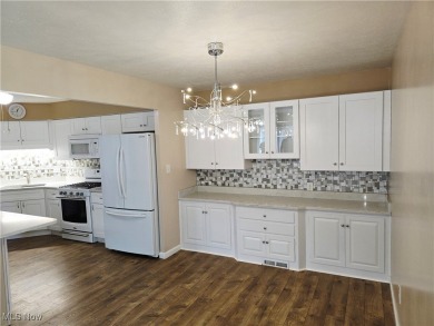 Welcome to this beautifully renovated 2-bedroom, 1.5-bath on Ridgewood Golf Course in Ohio - for sale on GolfHomes.com, golf home, golf lot