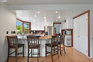Enjoy resort-style living in the fabulous 55+ community of on Summerfield Golf and Country Club in Oregon - for sale on GolfHomes.com, golf home, golf lot