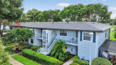 Welcome to Hunters Run Country Club! This 2 bedroom, 2 bathroom on Hunters Run Golf and Country Club in Florida - for sale on GolfHomes.com, golf home, golf lot