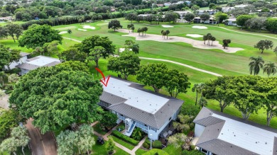 Welcome to Hunters Run Country Club! This 2 bedroom, 2 bathroom on Hunters Run Golf and Country Club in Florida - for sale on GolfHomes.com, golf home, golf lot
