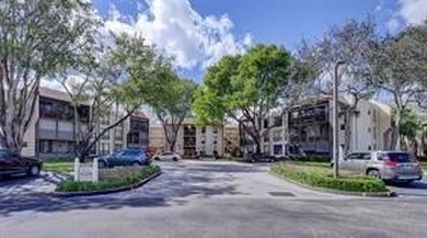 ?Stunning 2 beds, 2 baths condo at Concord Village. Enjoy on Colony West Country Club in Florida - for sale on GolfHomes.com, golf home, golf lot