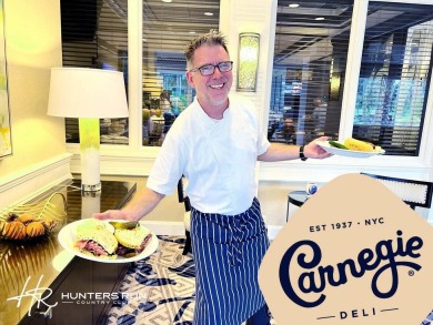 Welcome to Hunters Run Country Club! This 2 bedroom, 2 bathroom on Hunters Run Golf and Country Club in Florida - for sale on GolfHomes.com, golf home, golf lot