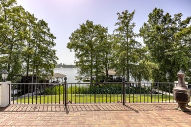 EVERYTHING YOU COULD WANT IN A LAKEHOUSE on Lake Bruin Golf and Country Club in Louisiana - for sale on GolfHomes.com, golf home, golf lot