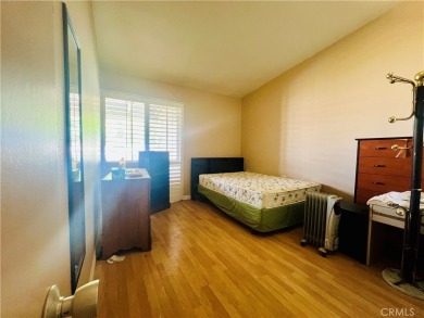 Charming 1BD/1BA stock cooperative in the 55+ gated community of on Leisure World Seal Beach Golf Course in California - for sale on GolfHomes.com, golf home, golf lot