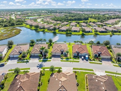 EVERY DAY WILL FEEL LIKE A VACATION IN THIS AMAZING HOME! on Plantation Golf and Country Club in Florida - for sale on GolfHomes.com, golf home, golf lot