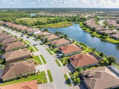 EVERY DAY WILL FEEL LIKE A VACATION IN THIS AMAZING HOME! on Plantation Golf and Country Club in Florida - for sale on GolfHomes.com, golf home, golf lot