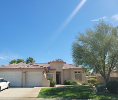 This large open floor plan has 3 Bedrooms & 2 Bathrooms. The on Indio Golf Course in California - for sale on GolfHomes.com, golf home, golf lot